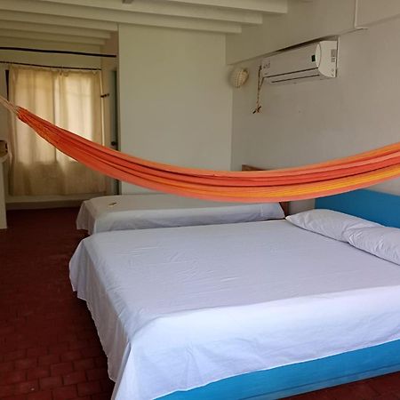 Отель Mar Amar Casa De Playa Ковеньяс Экстерьер фото
